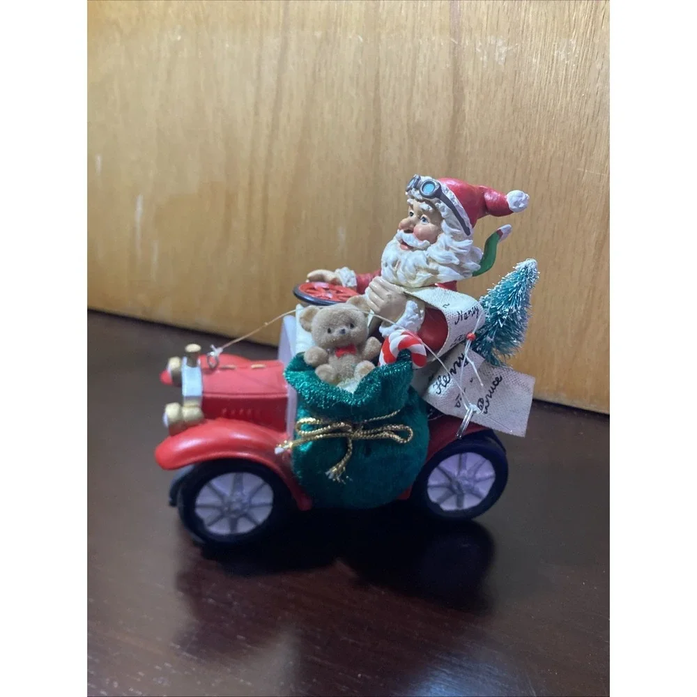 Santa Driving Old Red‎ Car Christmas Tree Ornament Retro Auto Bag Toys List
